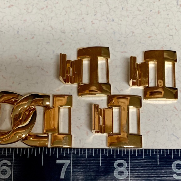 RJ GRAZIANO GOLD TONE WATCH & 10 BRACELET SET NWOB - Picture 5 of 8